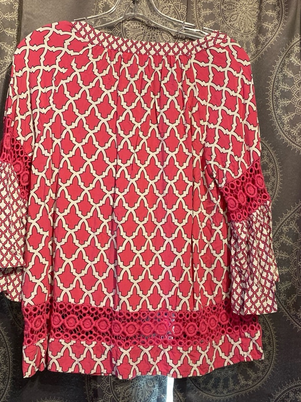 crown & ivy Pink and Cream Geometric Lace-Trim Blouse